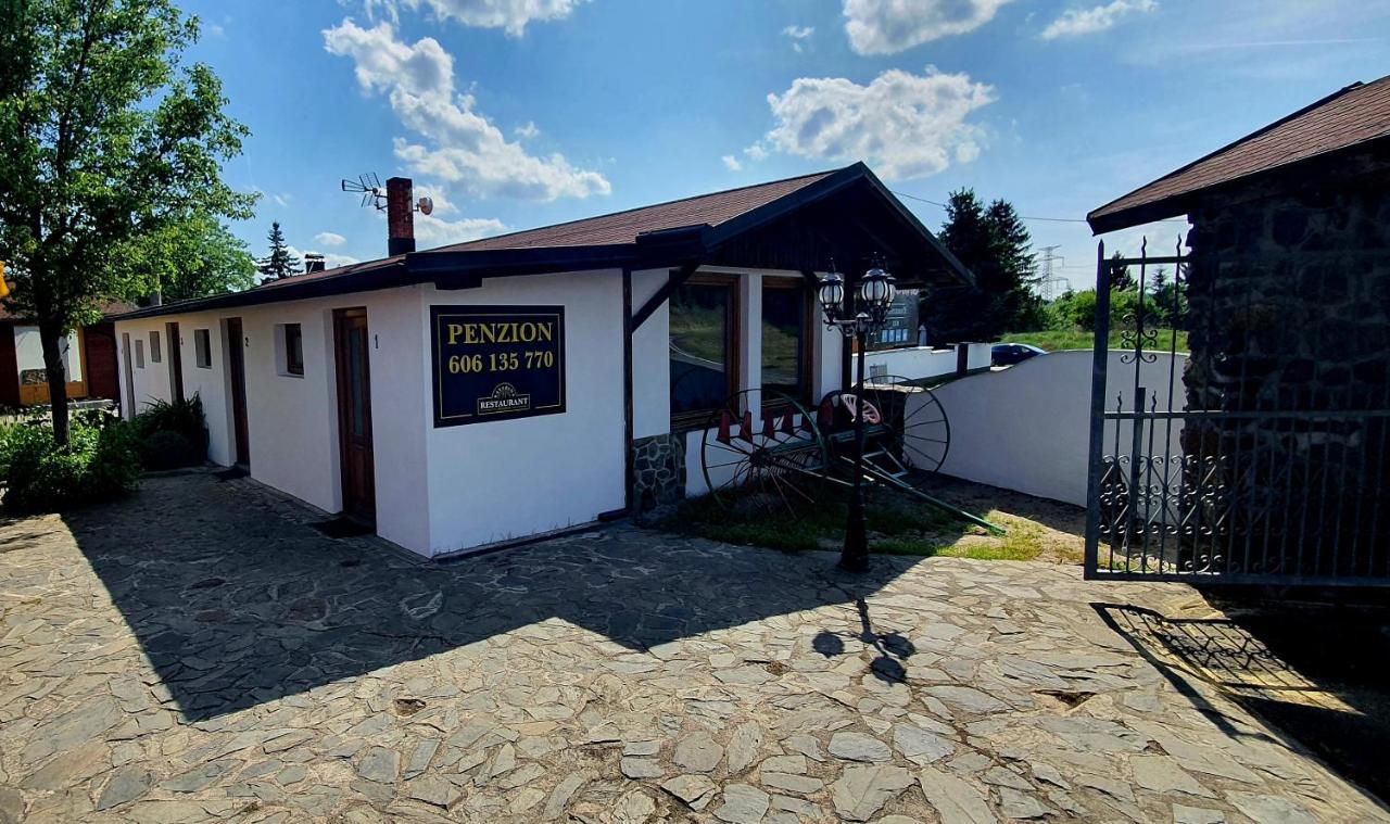 Katerina Restaurant A Penzion Rozvadov Εξωτερικό φωτογραφία