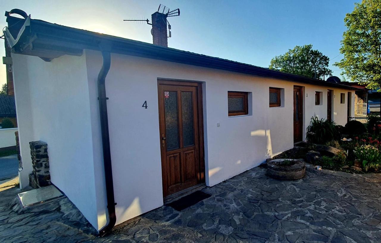 Katerina Restaurant A Penzion Rozvadov Εξωτερικό φωτογραφία