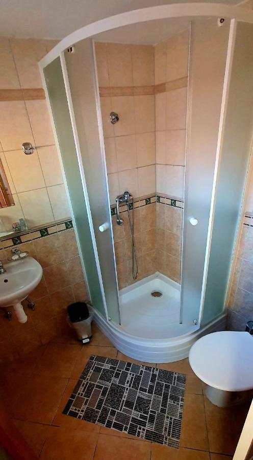 Katerina Restaurant A Penzion Rozvadov Εξωτερικό φωτογραφία