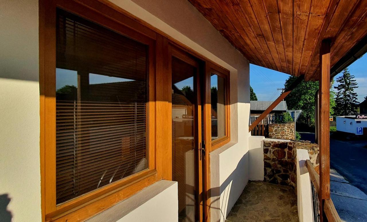 Katerina Restaurant A Penzion Rozvadov Εξωτερικό φωτογραφία